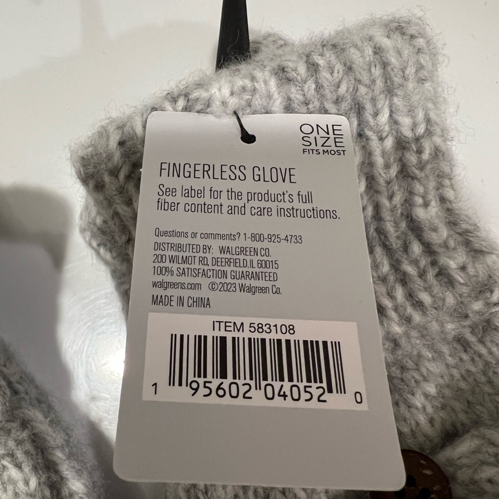 West Loop Winter Gloves - Picture 4 of 4